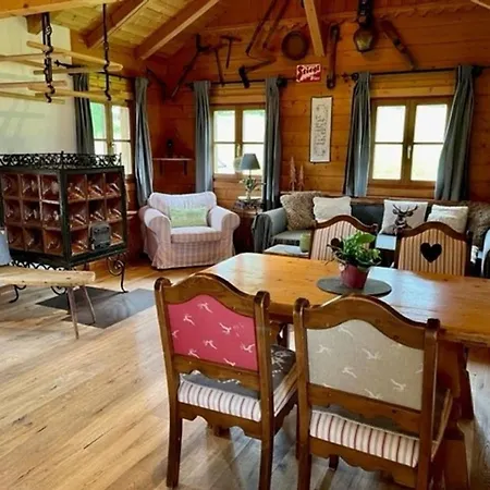 Dom wakacyjny Huette Monigold *